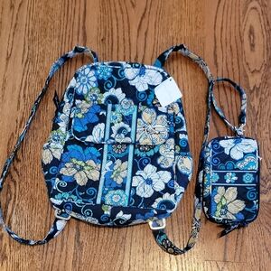 Vera Bradley Mod Floral Blue Backpack With Matching Wristlet Set. NWT